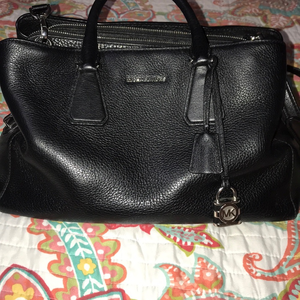 Micheal Kors handbag - Picture 2 of 12
